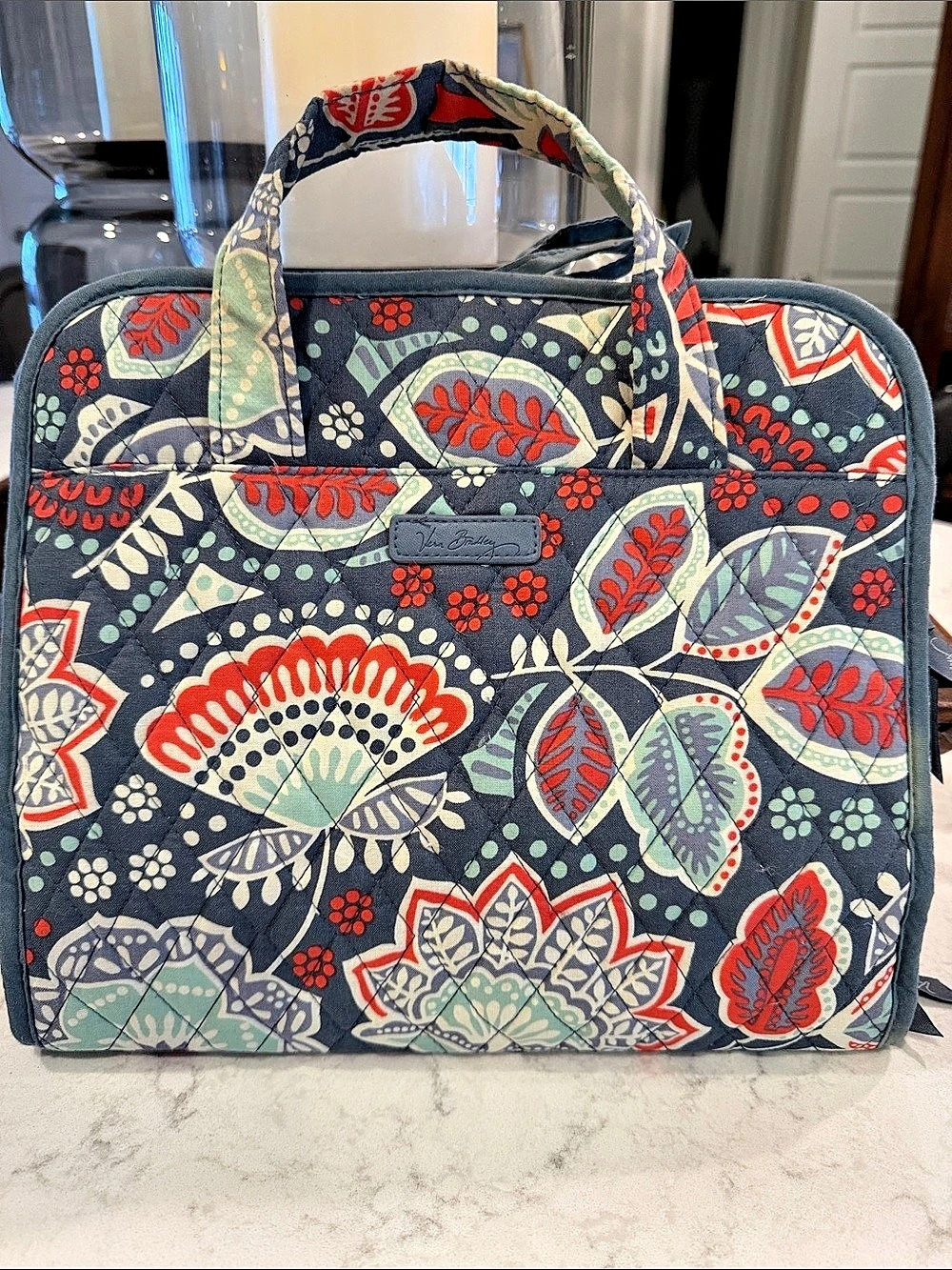 Vera Bradley Hanging Travel Organizer Floral Blue & Red